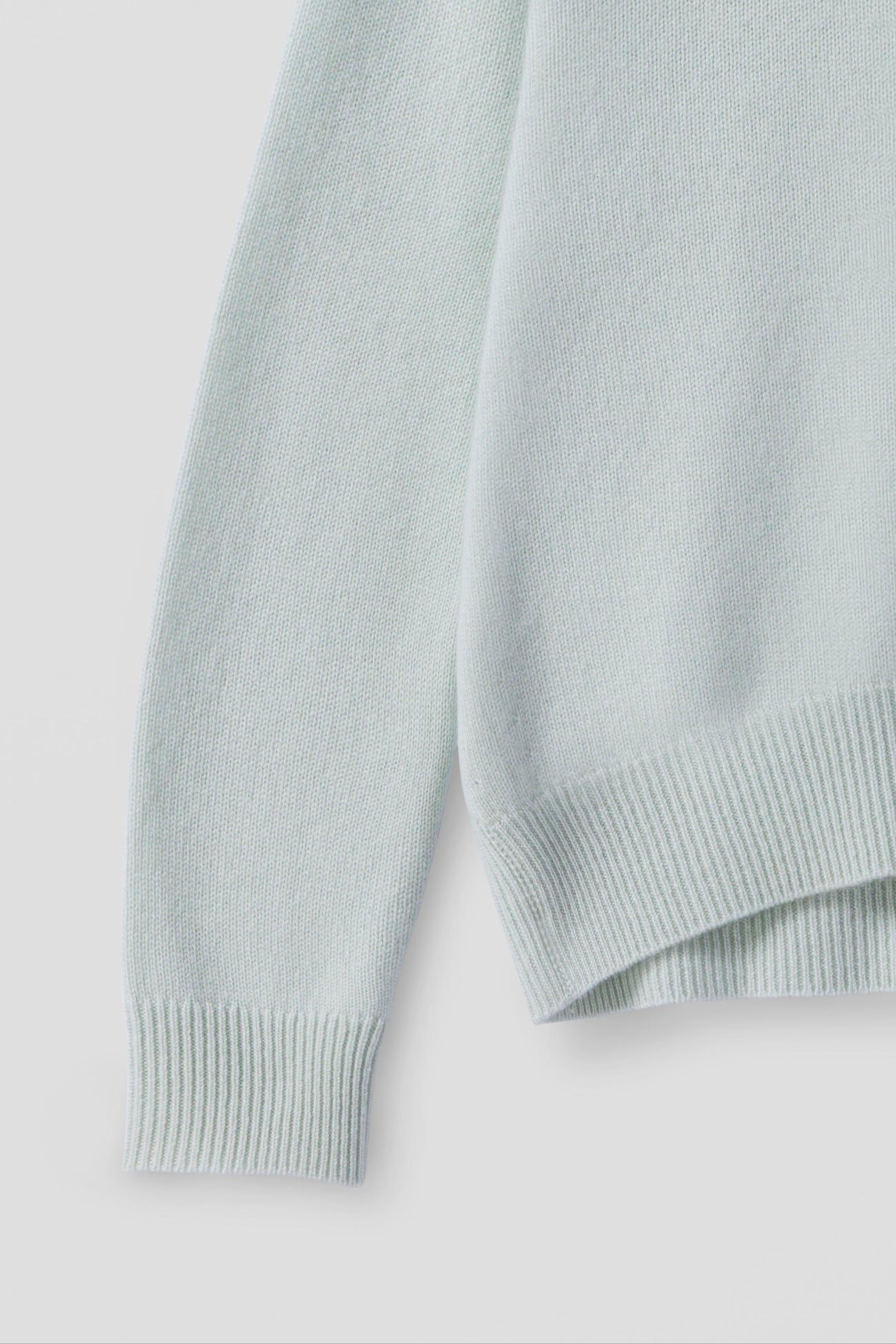 KAIA CREWNECK CASHMERE SWEATER