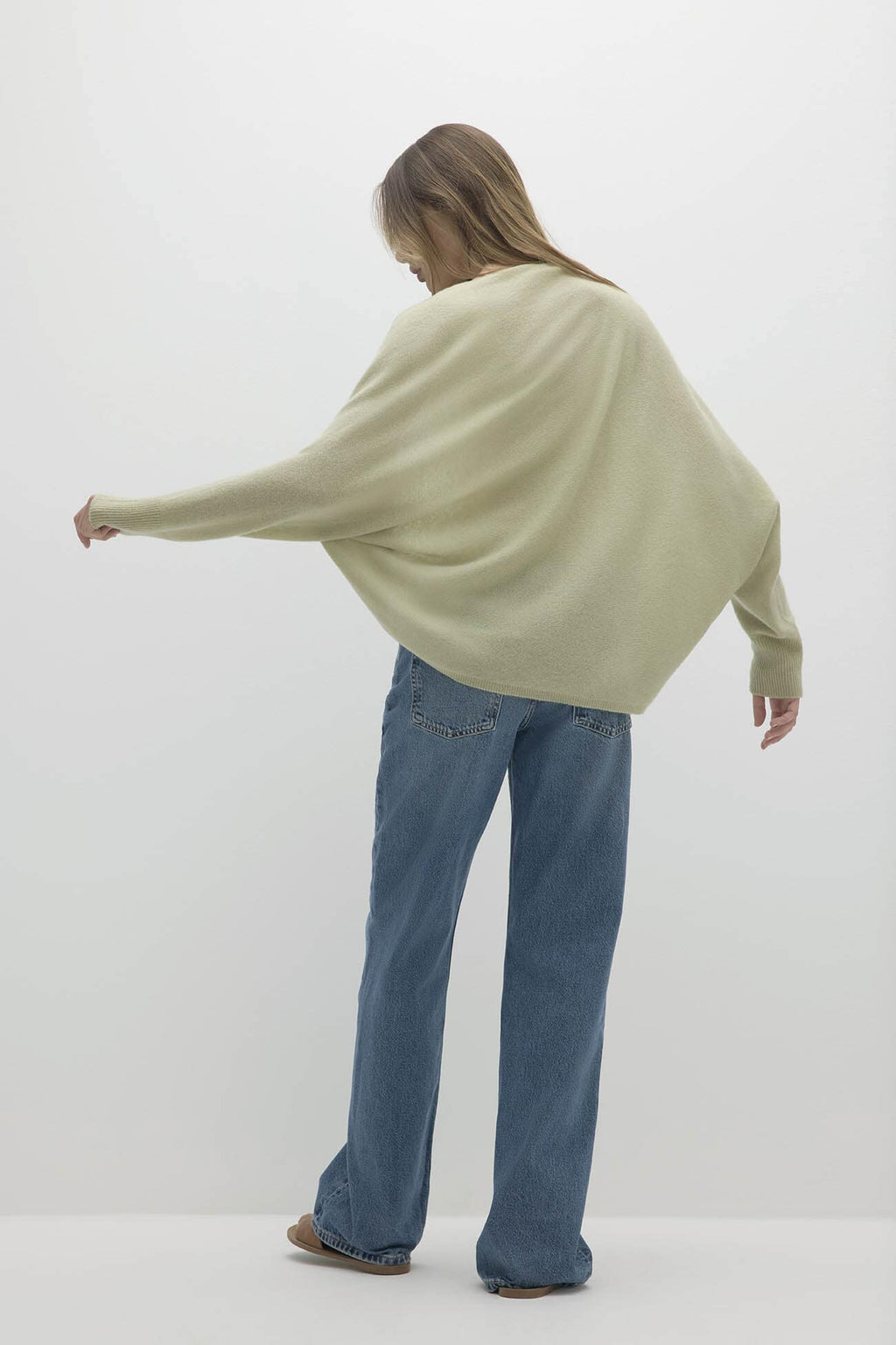 MELI FEATHERWEIGHT CASHMERE SHRUG