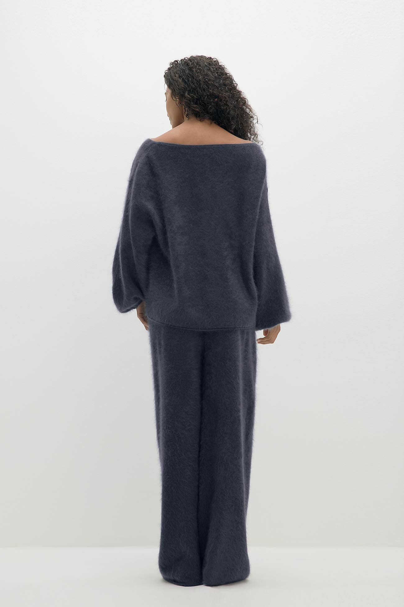 PENELOPE BRUSHED CASHMERE OFF THE SHOULDER SWEATER