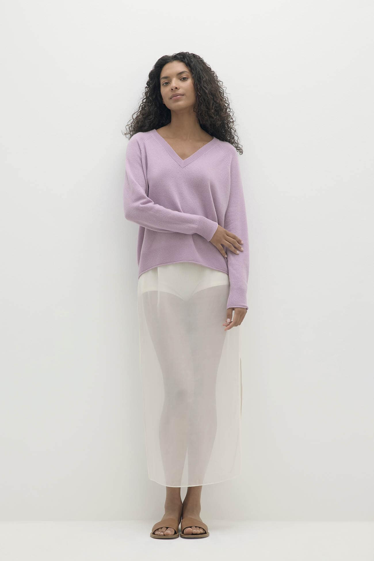 HARLYN CASHMERE V-NECK SWEATER