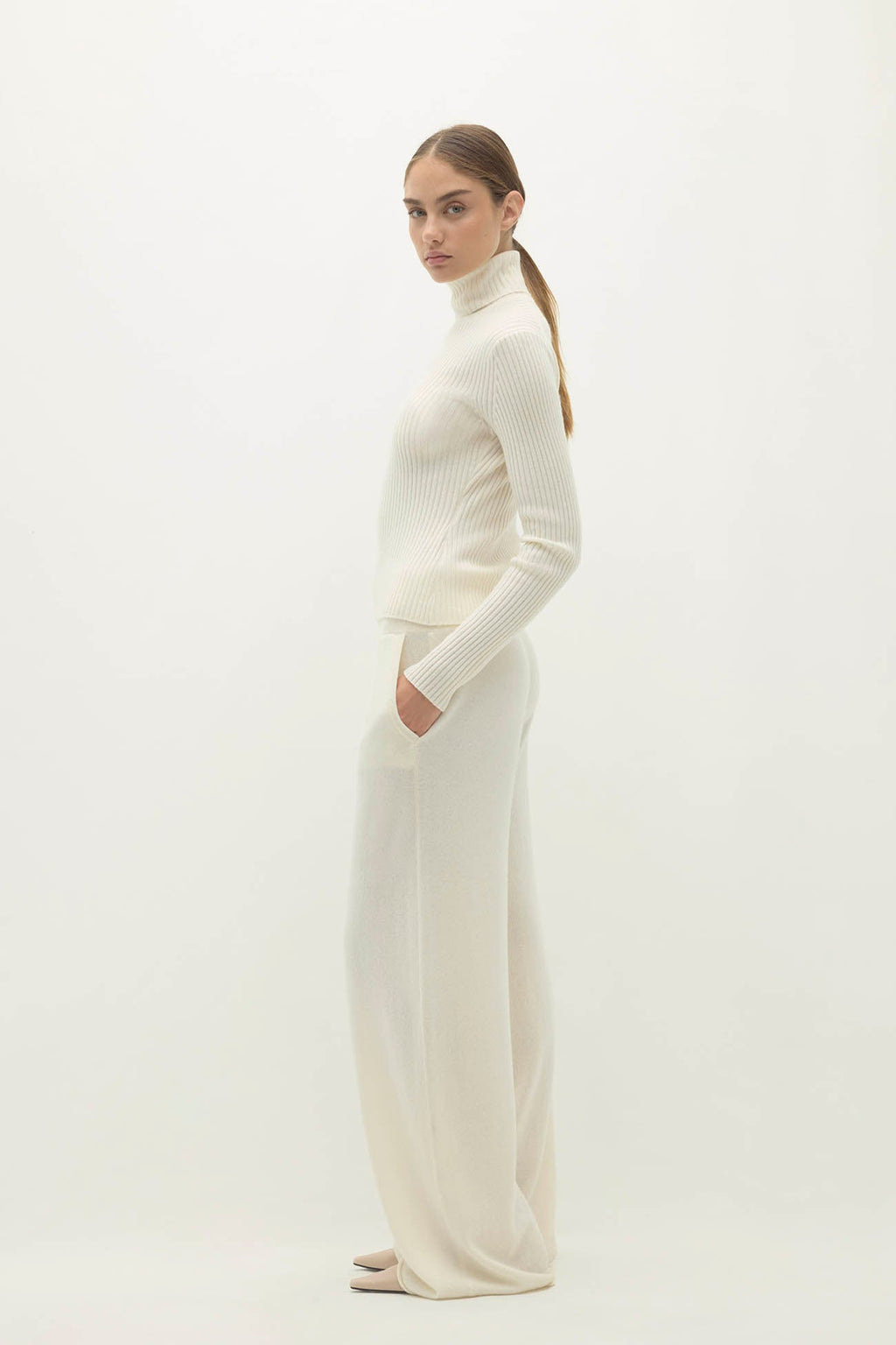 HELLY RIBBED TURTLENECK
