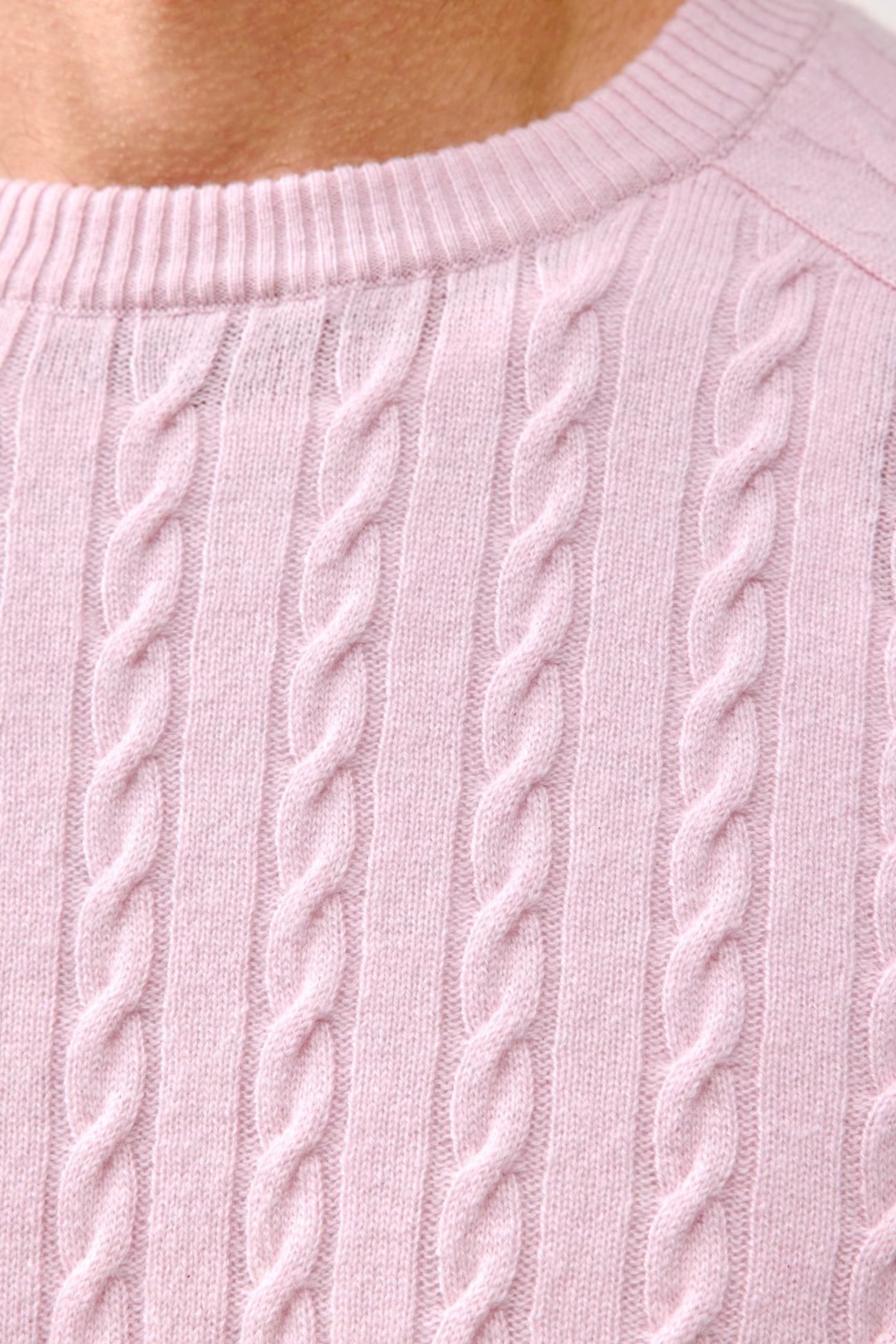 BRADFORD CASHMERE CABLE KNIT CREWNECK