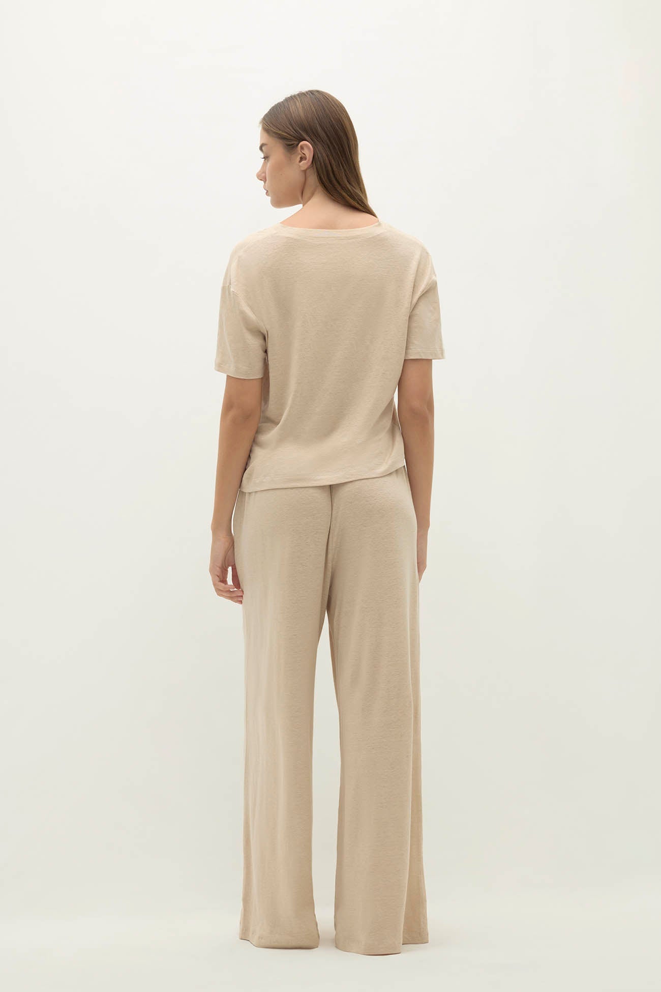 TAWNIE LINEN V-NECK TEE